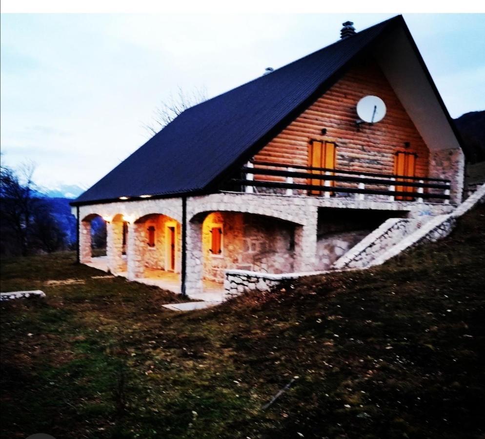 Vignjista Hotel Plužine Buitenkant foto