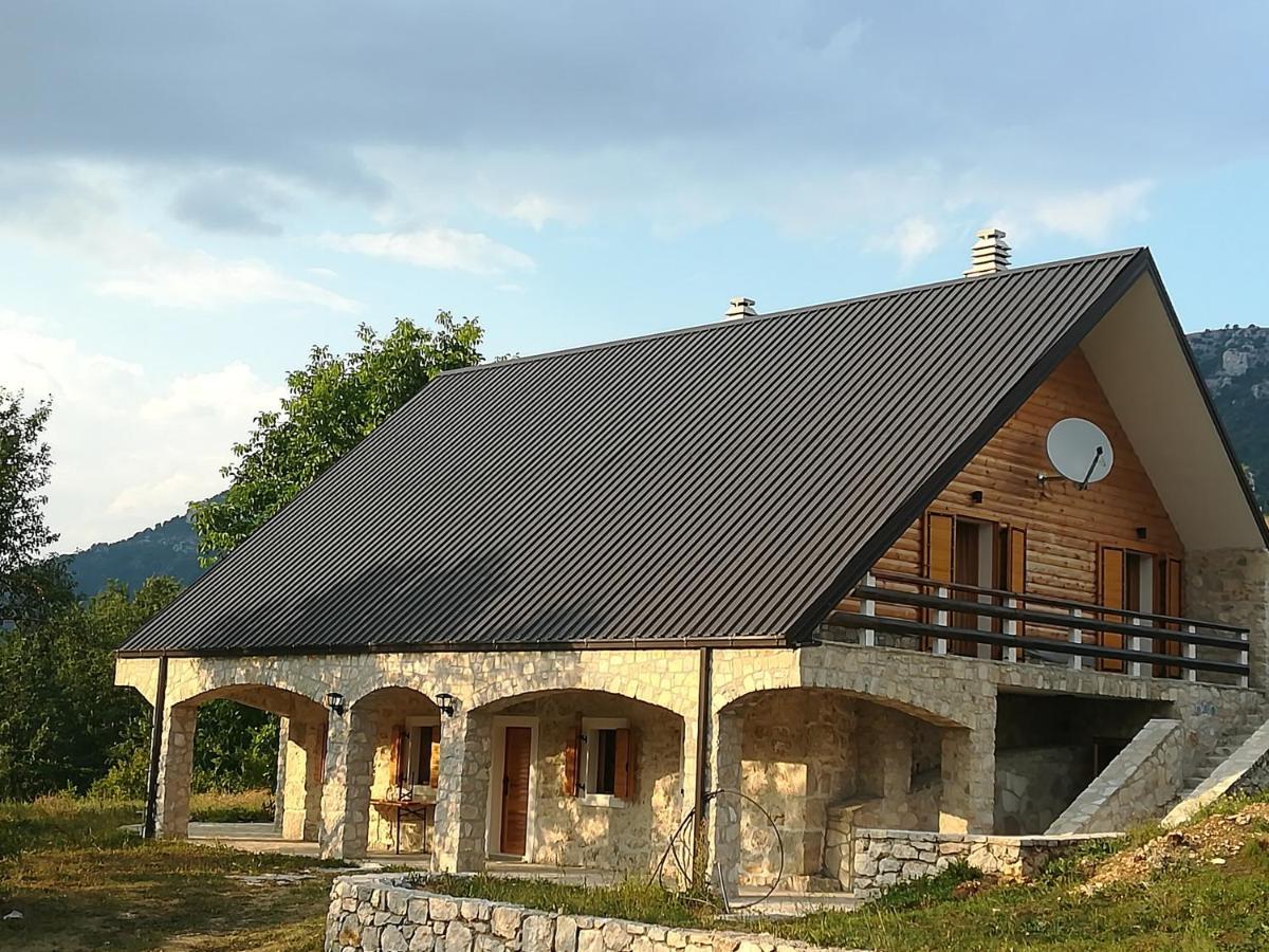 Vignjista Hotel Plužine Buitenkant foto