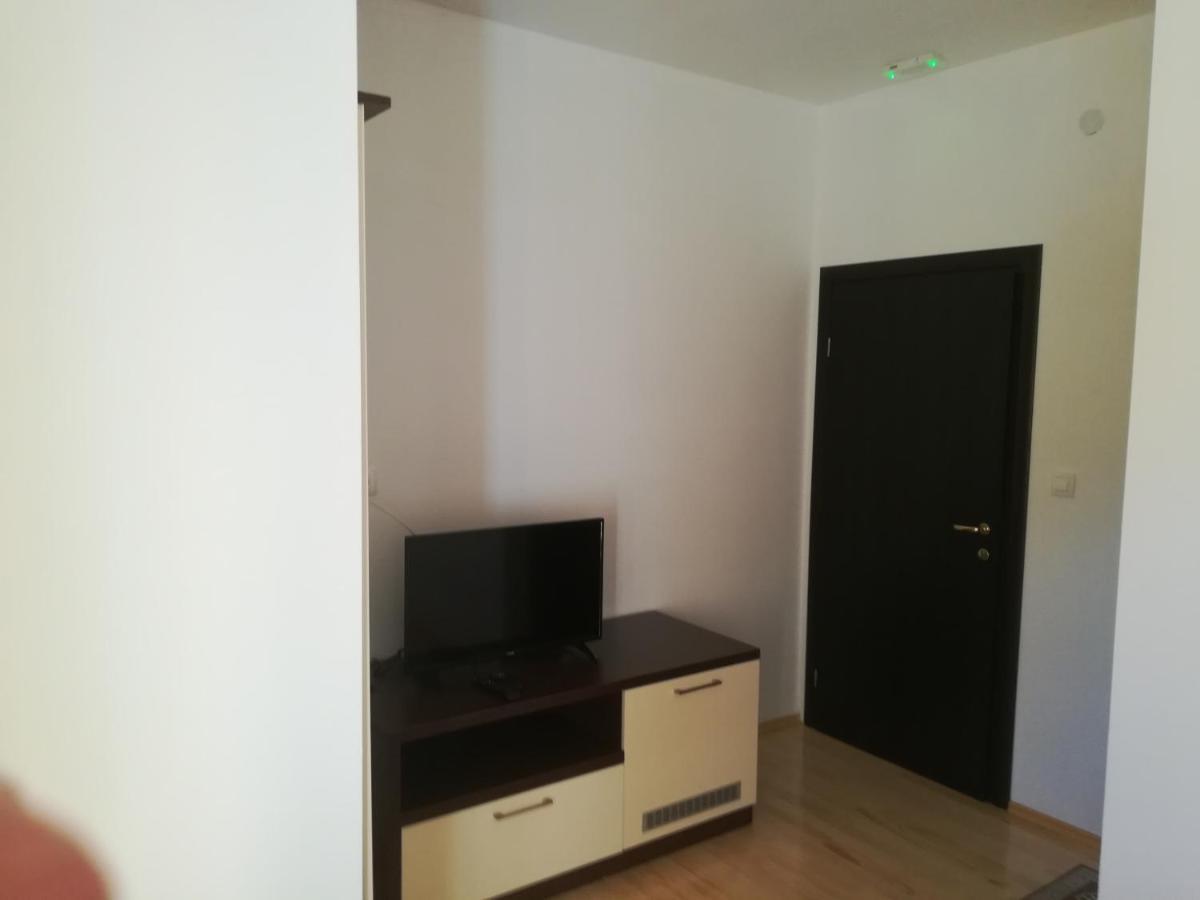 Vignjista Hotel Plužine Buitenkant foto
